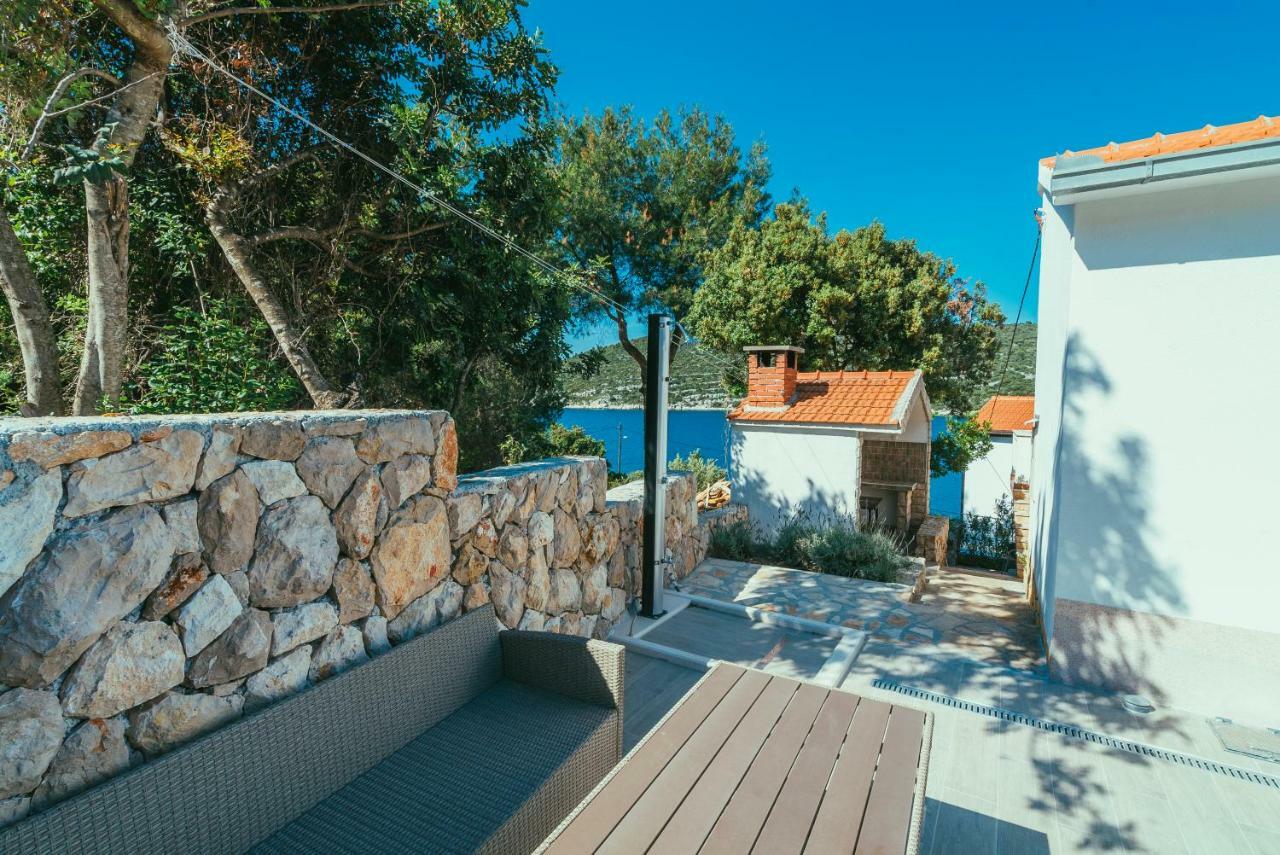 Villa Relax Veliki Drvenik Exterior photo